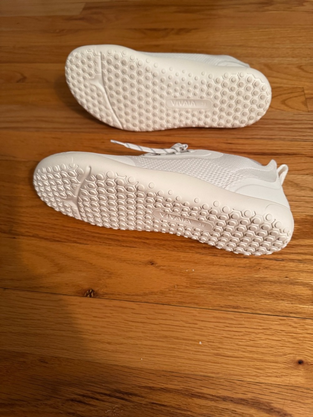 White Knit Casual Sneakers - Picture 5 of 6